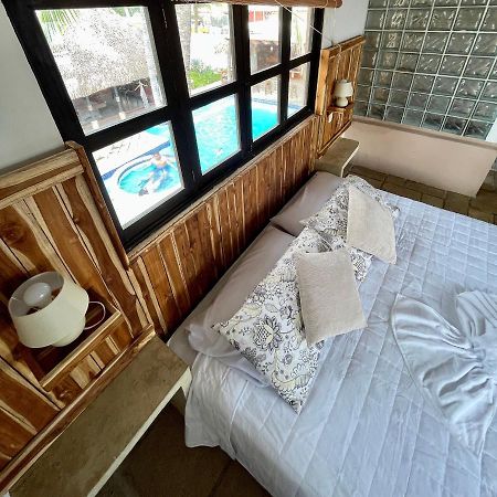 Johnnys Place Hotel Монтерико Екстериор снимка