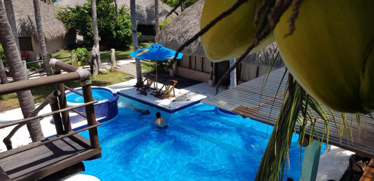 Johnnys Place Hotel Монтерико Екстериор снимка
